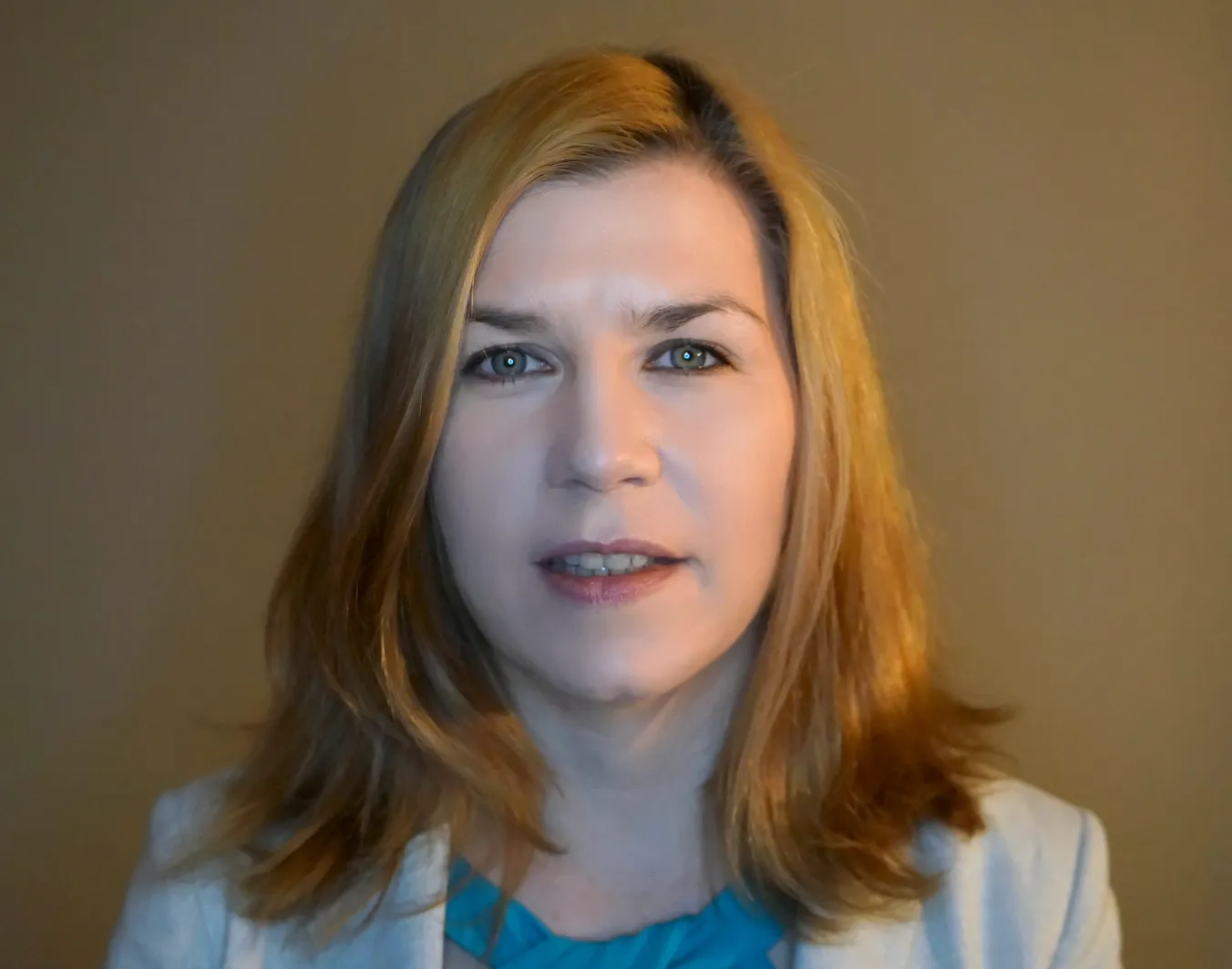 <ul>
<li>MS in Biological Sciences, University of Pecs, Hungary</li>
<li>PhD, University of St. Andrews, UK</li>
</ul>