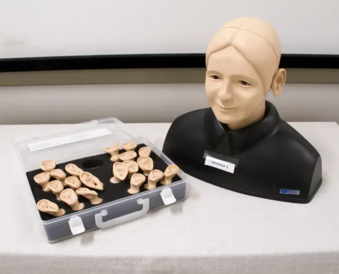 Kyoto Kagaku Ear Examination Simulator