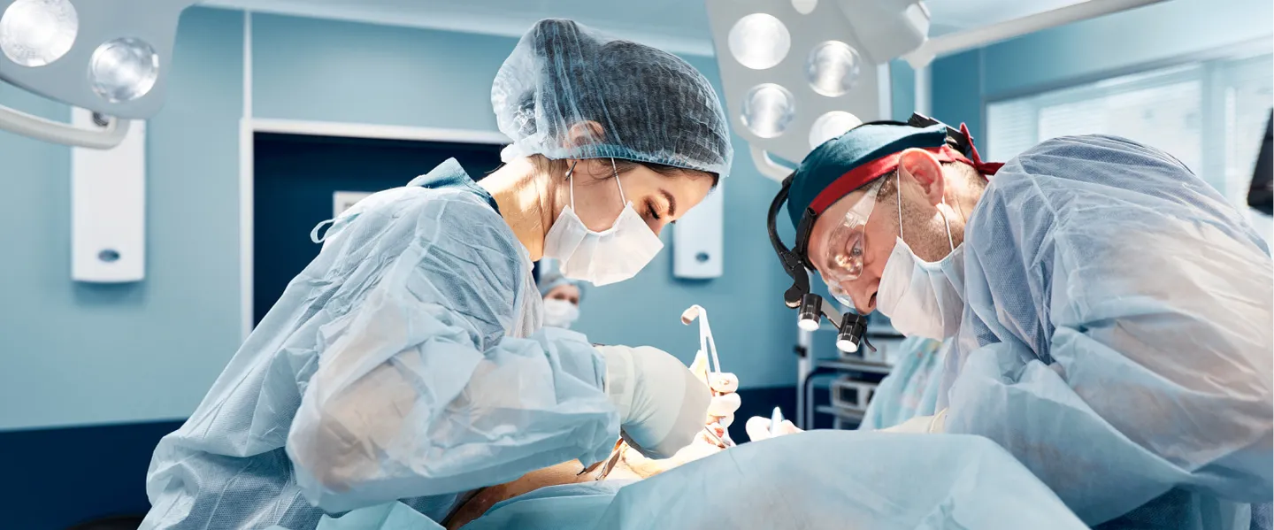 doctors performing Cosmetic and Reconstructive Plastic Surgery procedure